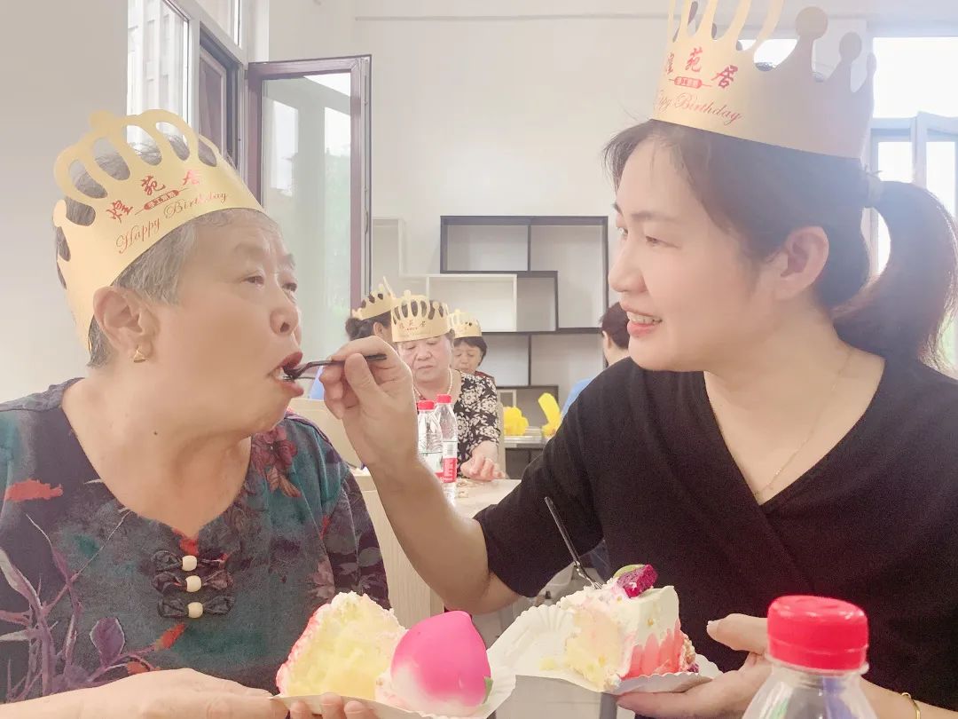 隆泰物業(yè)  愛老助老，托起老年人穩(wěn)穩(wěn)的幸福(圖3)